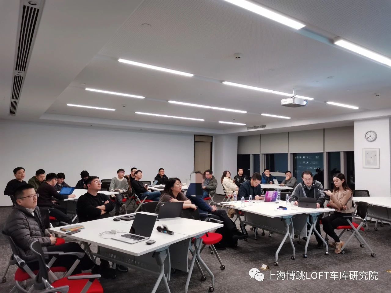 武威杭州LOFT车库专题会